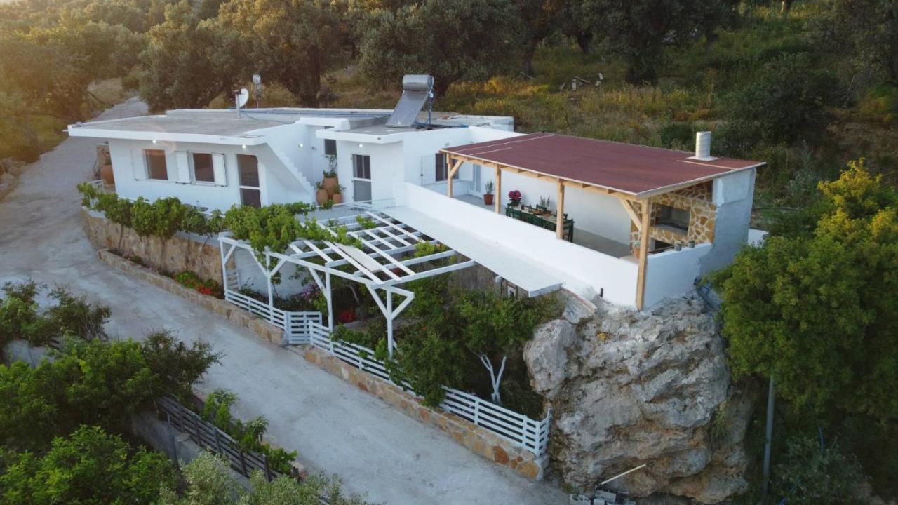 הוילה טריופטרה Mano'S House מראה חיצוני תמונה